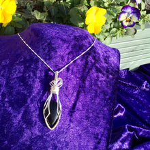 Load image into Gallery viewer, WHITBY JET PENDANT
