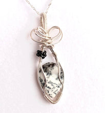 Load image into Gallery viewer, DENDRITIC AGATE PENDANT
