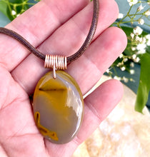 Load image into Gallery viewer, UNIQUE MOOKAITE PENDANT