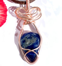 Load image into Gallery viewer, SODALITE PENDANT