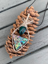 Load image into Gallery viewer, ABALONE PENDANT