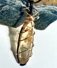 Load image into Gallery viewer, COPAL WIREWRAPPED PENDANT (longdrop)