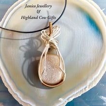 Load image into Gallery viewer, NATURAL GEODE DRUZY AGATE