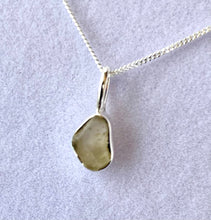 Load image into Gallery viewer, LIBYAN DESERT GLASS PENDANT