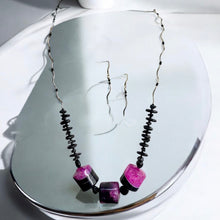 Load image into Gallery viewer, AGATE FUSCHIA BARRELS NECKLACE with Silver Twists & EARRINGS
