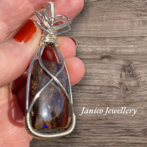 BOULDER OPAL PENDANT