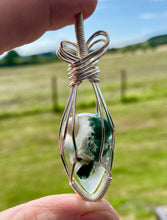 Load image into Gallery viewer, MOSS AGATE  DROP PENDANT
