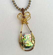 Load image into Gallery viewer, ABALONE PENDANT
