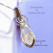 Load image into Gallery viewer, NATURAL DRUZY GEODE  AGATE
