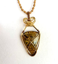 Load image into Gallery viewer, BRONZITE PENDANT
