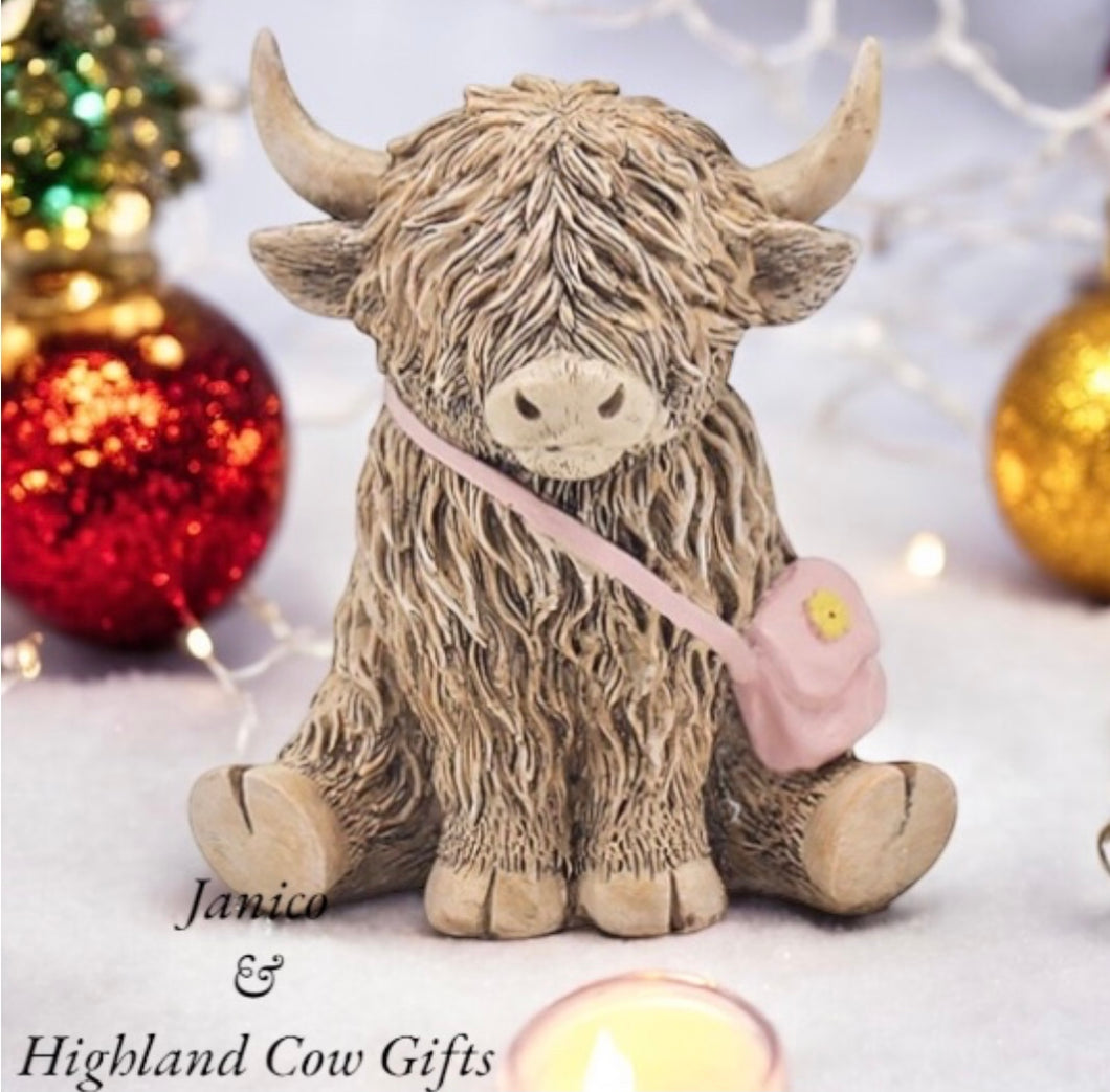 HAPPY HIGHLAND COW with PINK HANDBAG