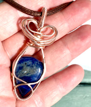 Load image into Gallery viewer, SODALITE PENDANT
