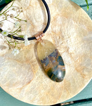 Load image into Gallery viewer, MATRIX CALCITE  PENDANT
