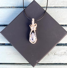 Load image into Gallery viewer, DENDRITIC AGATE PENDANT
