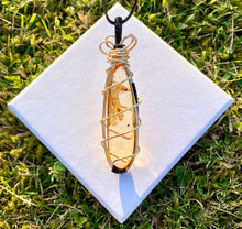 Load image into Gallery viewer, COPAL WIREWRAPPED  PENDANT (longdrop)
