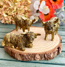 Load image into Gallery viewer, Set of 3 BRONZE MINIATURE HIGHLAND COWS
