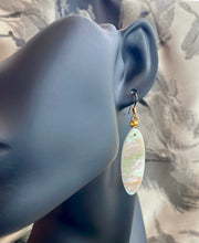 Load image into Gallery viewer, MOTHER of PEARL EARRINGS
