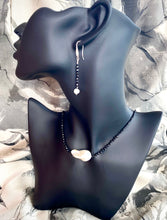 Load image into Gallery viewer, BLACK SPINEL &amp; FRESHWATER PEARL SET
