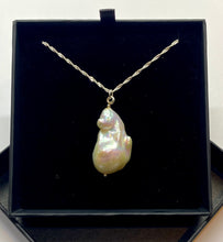 Load image into Gallery viewer, FRESHWATER NUCLEATED BAROQUE PEARL NECKLACE &amp; Magnetic Catch
