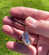 Load and play video in Gallery viewer, FRESHWATER NUCLEATED BAROQUE PEARL NECKLACE
